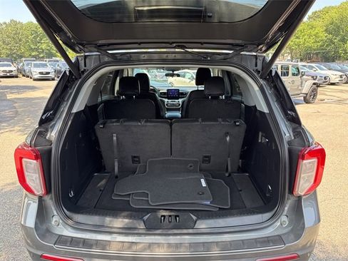 Used 2023 Ford Explorer XLT w/ Equipment Group 202A image 30