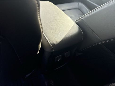 Certified 2022 GMC Canyon Denali image 19