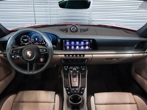 Used 2026 Porsche 911 Carrera image 15