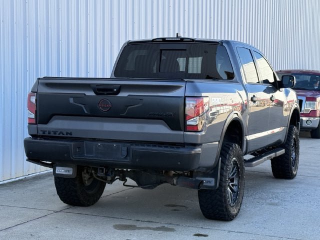 Used 2023 Nissan Titan PRO-4X w/ Pro-4x Convenience Package AWD/4WD image 4