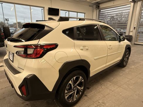 Used 2024 Subaru Crosstrek 2.0i Premium image 7
