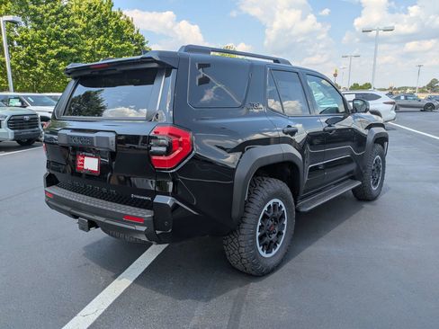 New 2026 Toyota 4Runner TRD Off-Road Premium AWD/4WD image 4