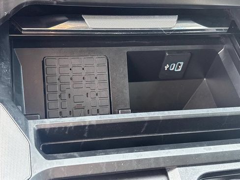 Used 2024 Ford F250 Lariat w/ Lariat Ultimate Package AWD/4WD image 36