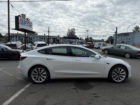 Used 2018 Tesla Model 3 Mid Range RWD image 7