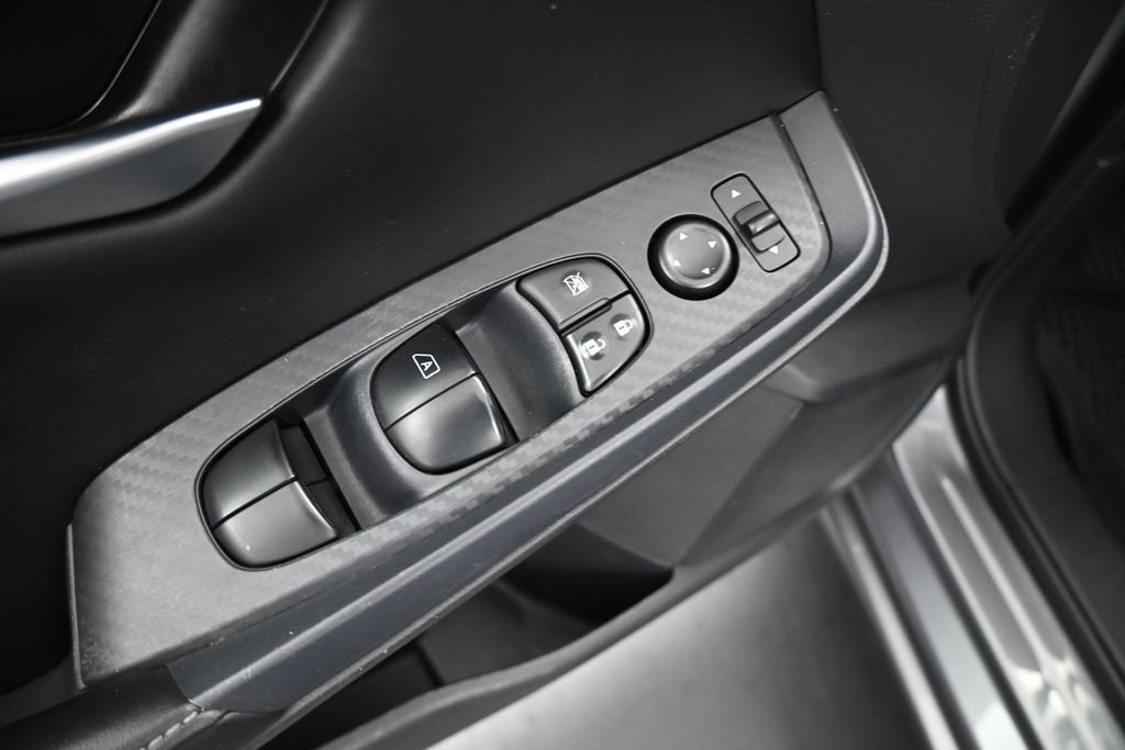 Used 2024 Nissan Sentra SV FWD image 13