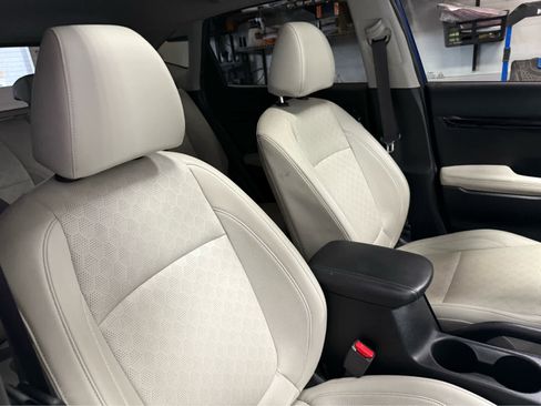 Used 2022 Kia Seltos EX image 31