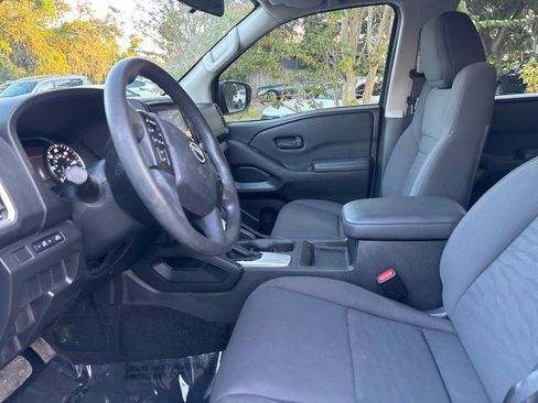 Used 2024 Nissan Frontier S image 10
