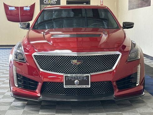 Used 2018 Cadillac CTS V w/ Carbon Fiber Package RWD image 9