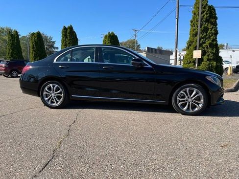 Used 2017 Mercedes-Benz C 300 4MATIC Sedan image 6