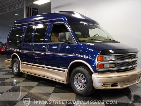 Used 2001 Chevrolet Express 1500 w/ Preferred Equipment Group 3 image 17