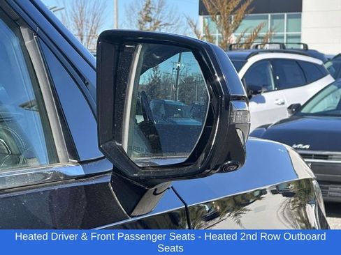 Used 2022 Chevrolet Tahoe LT w/ Luxury Package image 28