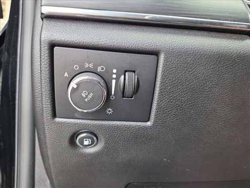 Used 2019 Jeep Grand Cherokee Limited AWD/4WD image 30