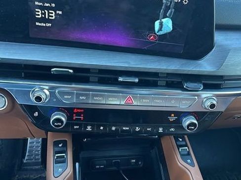 Used 2024 Kia Telluride SX X-Pro image 19