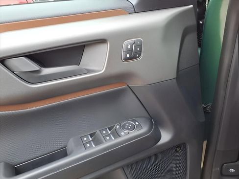New 2025 Ford Bronco Sport Outer Banks w/ Outer Banks Tech Package+ AWD/4WD image 18