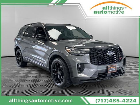 Used 2025 Ford Explorer ST AWD/4WD image 1