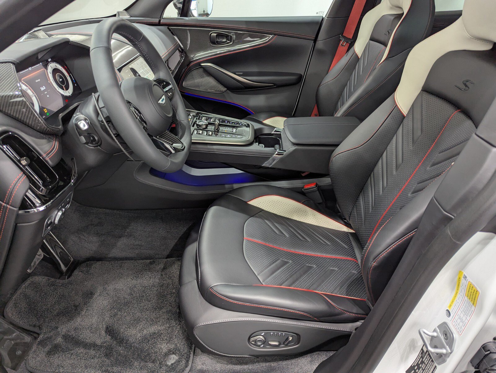 New 2026 Aston Martin DBX 707 AWD/4WD image 17