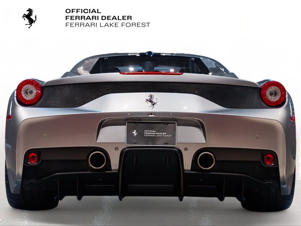 Used 2015 Ferrari 458 Speciale Coupe RWD image 11