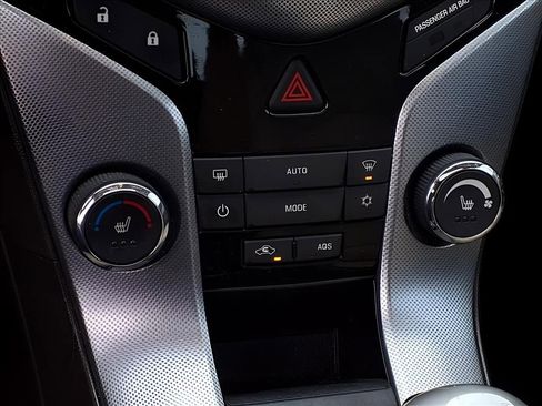 Used 2014 Chevrolet Cruze LTZ w/ RS Package image 9