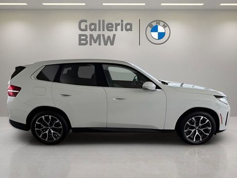 Used 2025 BMW X3 xDrive30 w/ Convenience Package AWD/4WD image 6