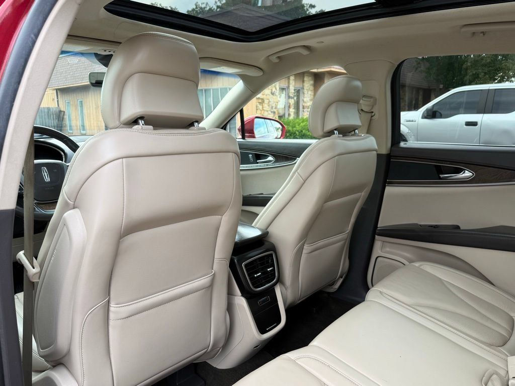 Used 2019 Lincoln Nautilus Select FWD image 19