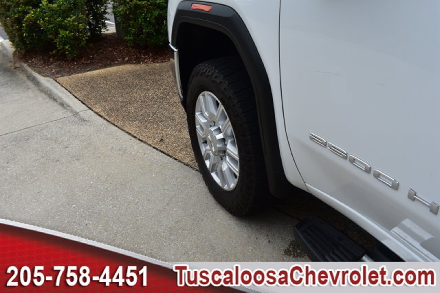 Used 2022 GMC Sierra 2500 SLT w/ SLT Premium Package AWD/4WD image 17