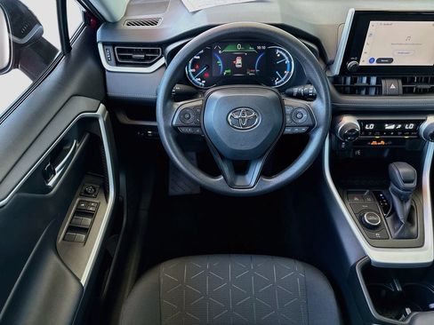 Certified 2025 Toyota RAV4 XLE AWD/4WD image 10