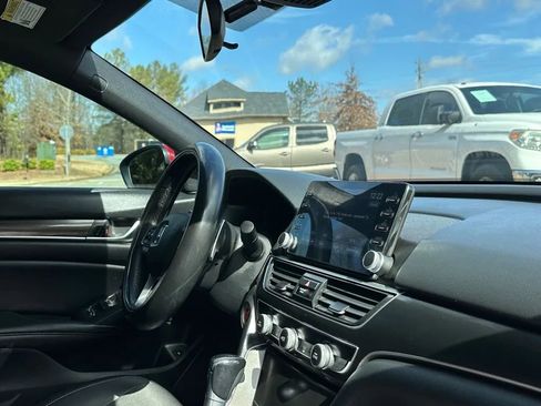 Used 2019 Honda Accord Sport image 32