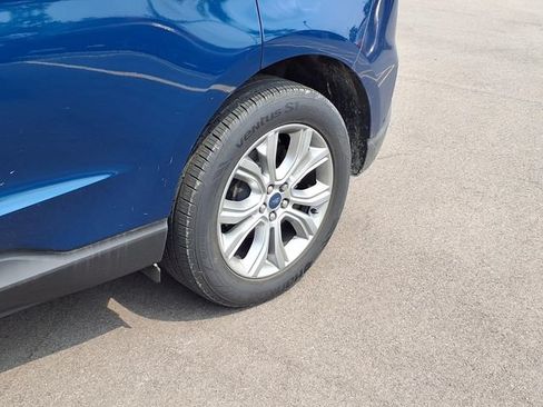 Used 2020 Ford Edge Titanium w/ Equipment Group 301A AWD/4WD image 33