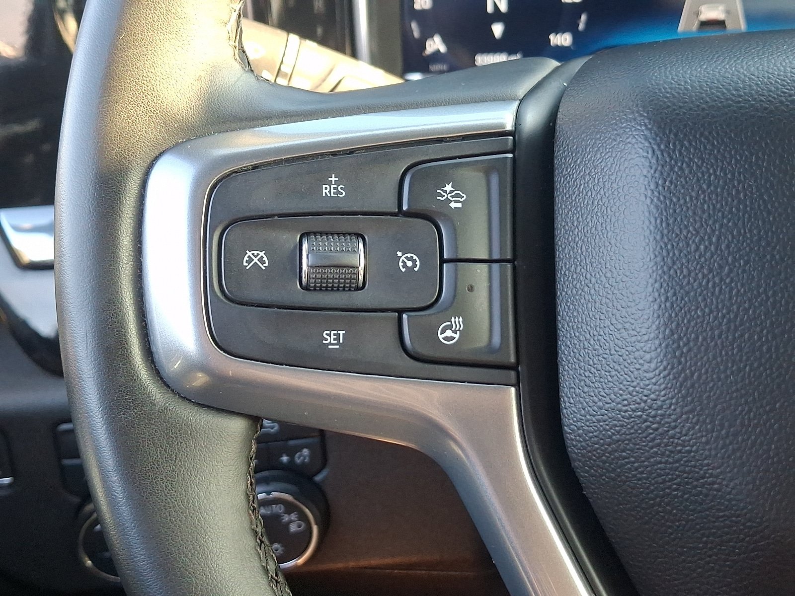 Used 2024 Chevrolet Silverado 1500 LT AWD/4WD image 20
