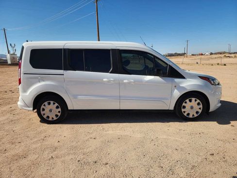 Used 2023 Ford Transit Connect XLT FWD image 4