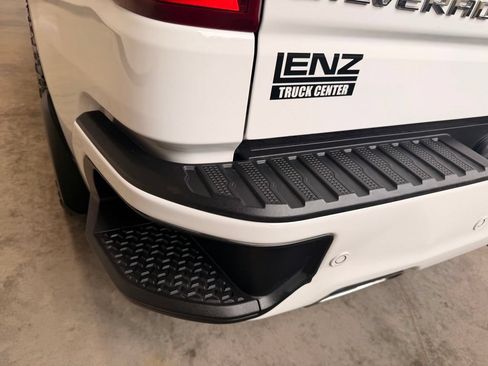 Used 2019 Chevrolet Silverado 1500 RST AWD/4WD image 19