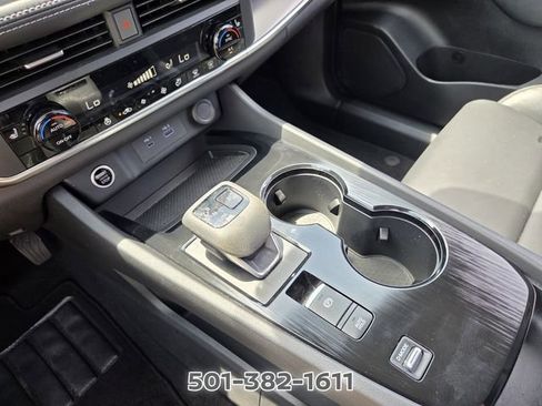 Certified 2023 Nissan Rogue SV w/ SV Premium B Package FWD image 27
