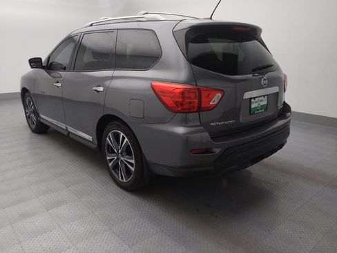 Used 2017 Nissan Pathfinder Platinum w/ Family Entertainment Package image 5