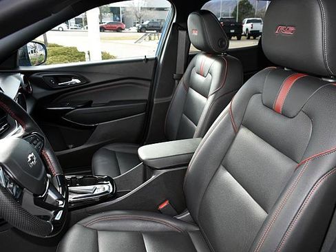 Used 2024 Chevrolet Trax RS w/ Driver Confidence Package image 10