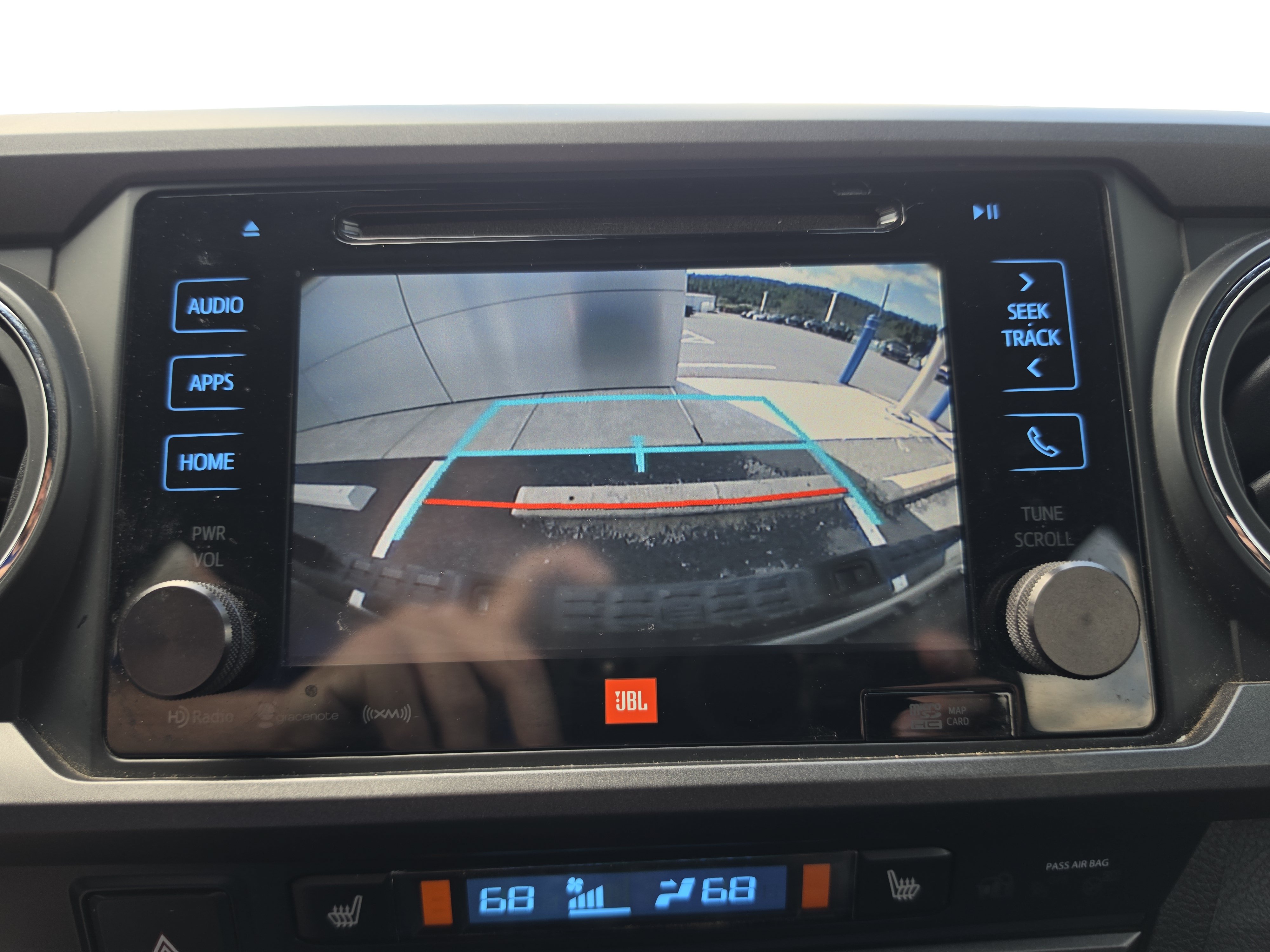 Used 2019 Toyota Tacoma TRD Sport w/ TRD Premium Sport Package AWD/4WD image 27