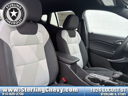 New 2026 Chevrolet Trax RS FWD image 12