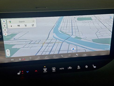 New 2026 Nissan Leaf Platinum+ w/ Cargo Package (Platinum+) image 15