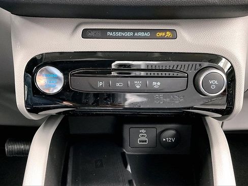 New 2026 Ford Escape Platinum w/ Premium Technology Package image 22