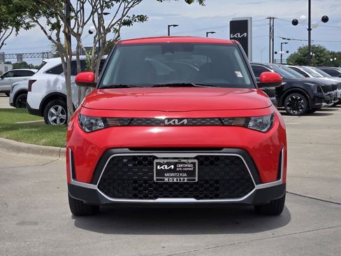 Used 2023 Kia Soul LX FWD image 11