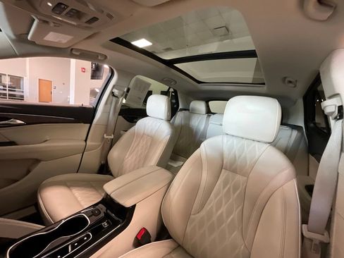 Used 2023 Buick Envision Avenir FWD image 10