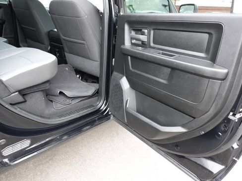Used 2023 RAM 1500 Express w/ Wheel & Sound Group AWD/4WD image 29