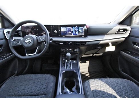 New 2026 Nissan Kicks SV image 9