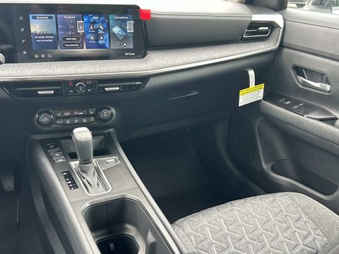 New 2026 Nissan Kicks SV w/ Cold Weather Package FWD image 20