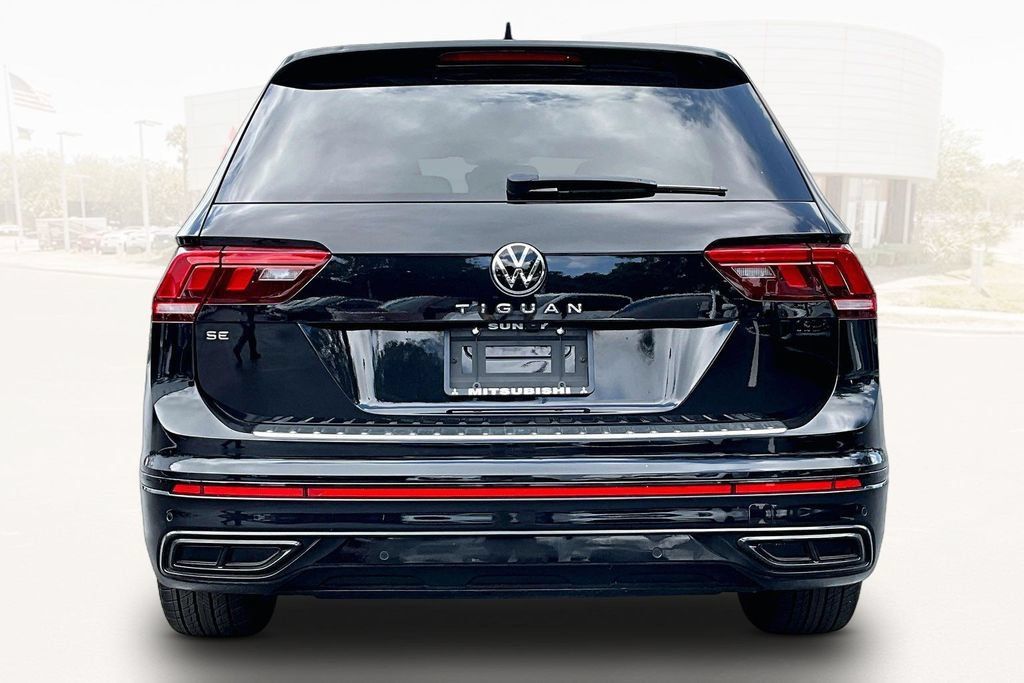 Used 2023 Volkswagen Tiguan SE R-Line FWD image 5