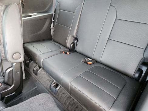 Used 2023 Chevrolet Traverse High Country w/ LPO, Floor Liner Package AWD/4WD image 29