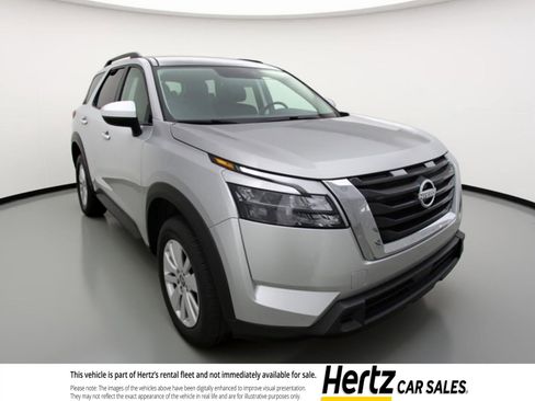 Used 2025 Nissan Pathfinder SV AWD/4WD image 1