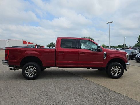 Used 2019 Ford F250 Lariat w/ Lariat Value Package image 9