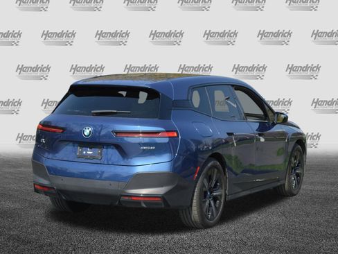 Used 2023 BMW iX xDrive50 w/ Premium Package image 11