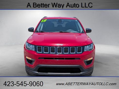 Used 2018 Jeep Compass Sport w/ Tech Group FWD image 3