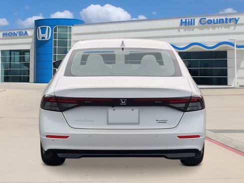 New 2026 Honda Accord Touring image 4
